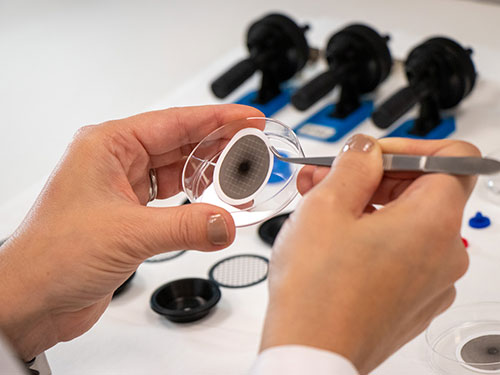 Dust monitoring equipment in lab 