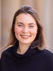 Dr Julia Loginova