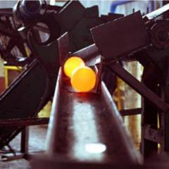 Grinding media consumption in the Comminution  Energy Curves