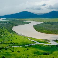 Fitzroy River snakes it's way towards Rockhampton