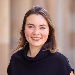 Dr Julia Loginova